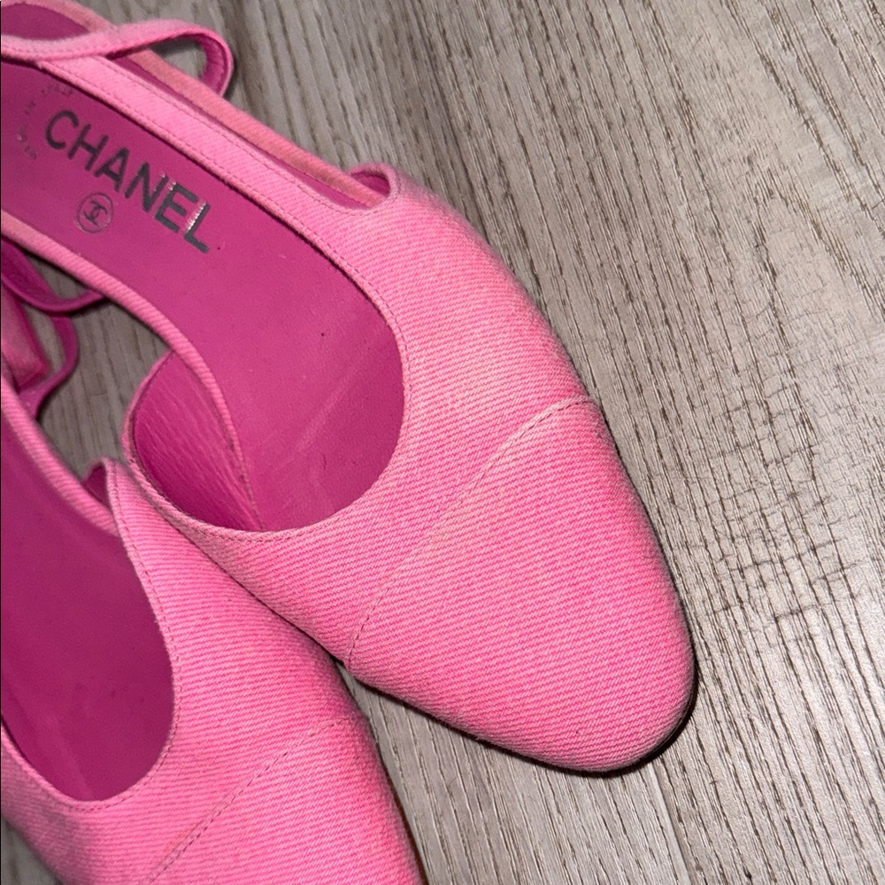 CHANEL Pink Flats for Women - Picture 6 of 6